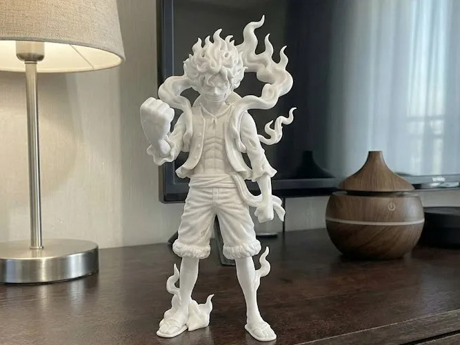 Luffy "Dio del Sole Nika", One Piece